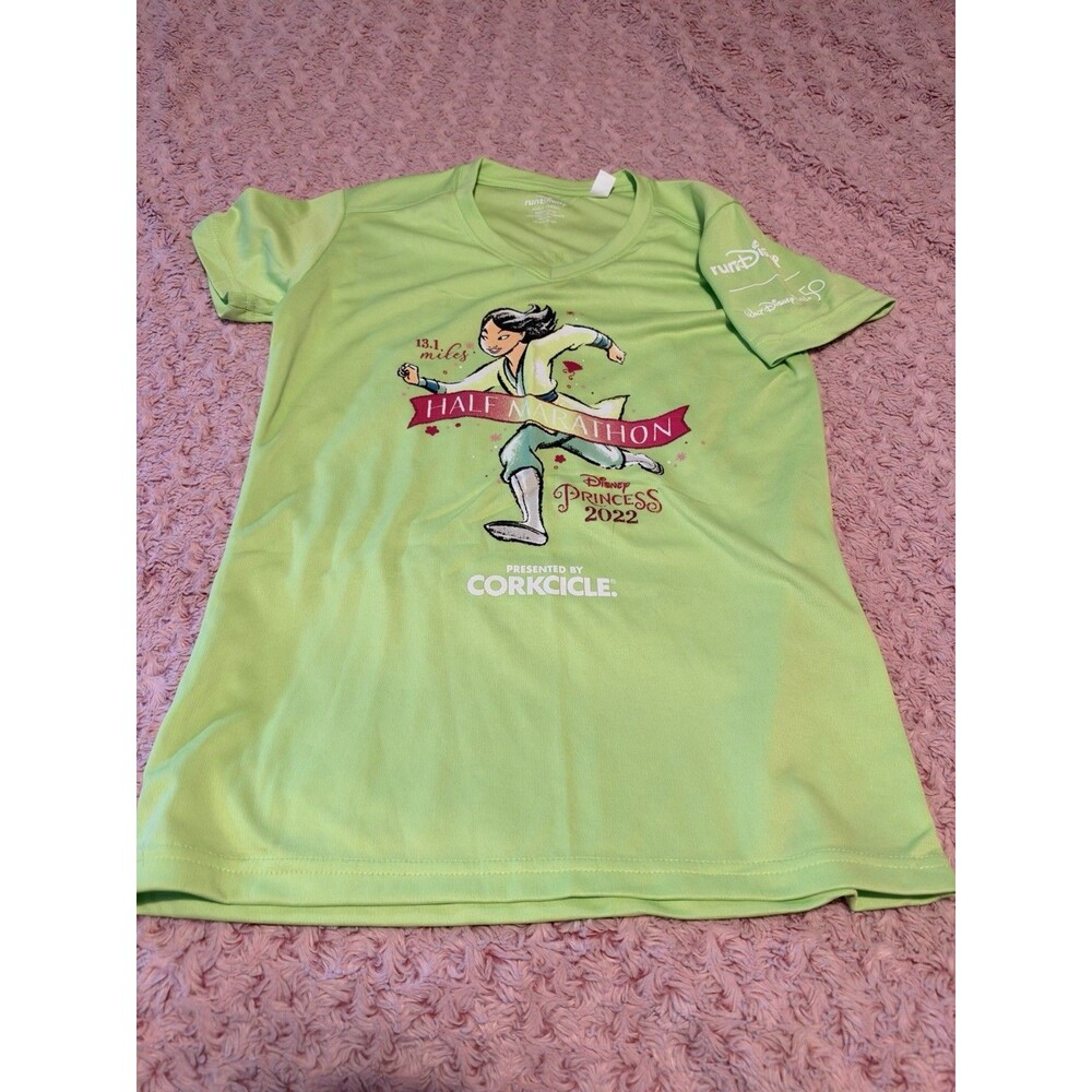 runDisney T-Shirt Women XS Green Mulan Princess 2022 Half Marathon 50th